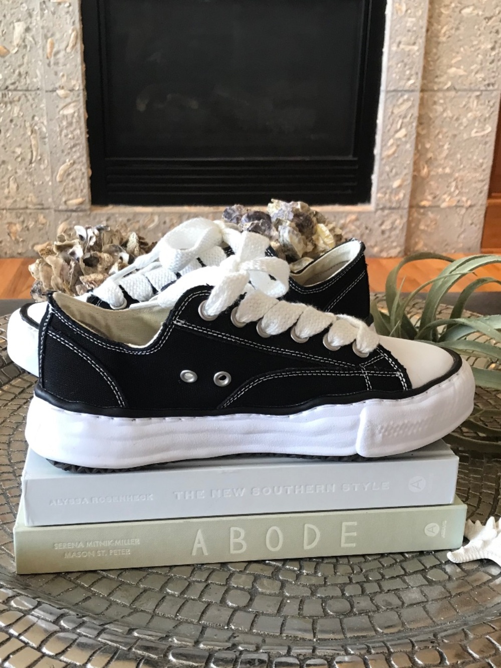 🆕 MMY PETERSON OG SOLE BLACK CANVAS LOW-TOP SNEAKER - Picture 8 of 12